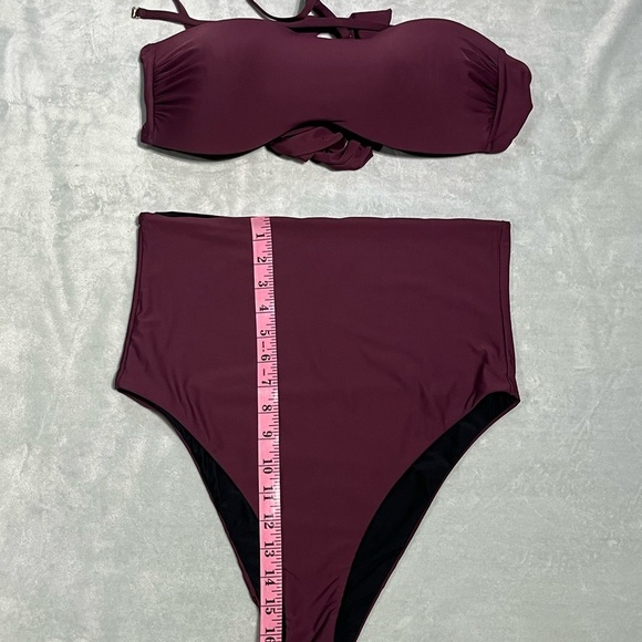 Gianni Bini High Waisted Bandeau Top Bikini Set Reversible Bottoms Maroon EUC - Picture 12 of 12